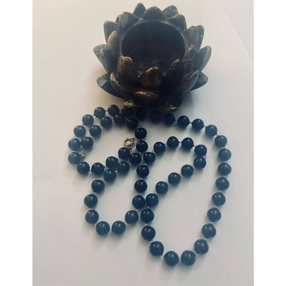 Navy blue handcrafted BEAD NECKLACE - Picture 3 of 5